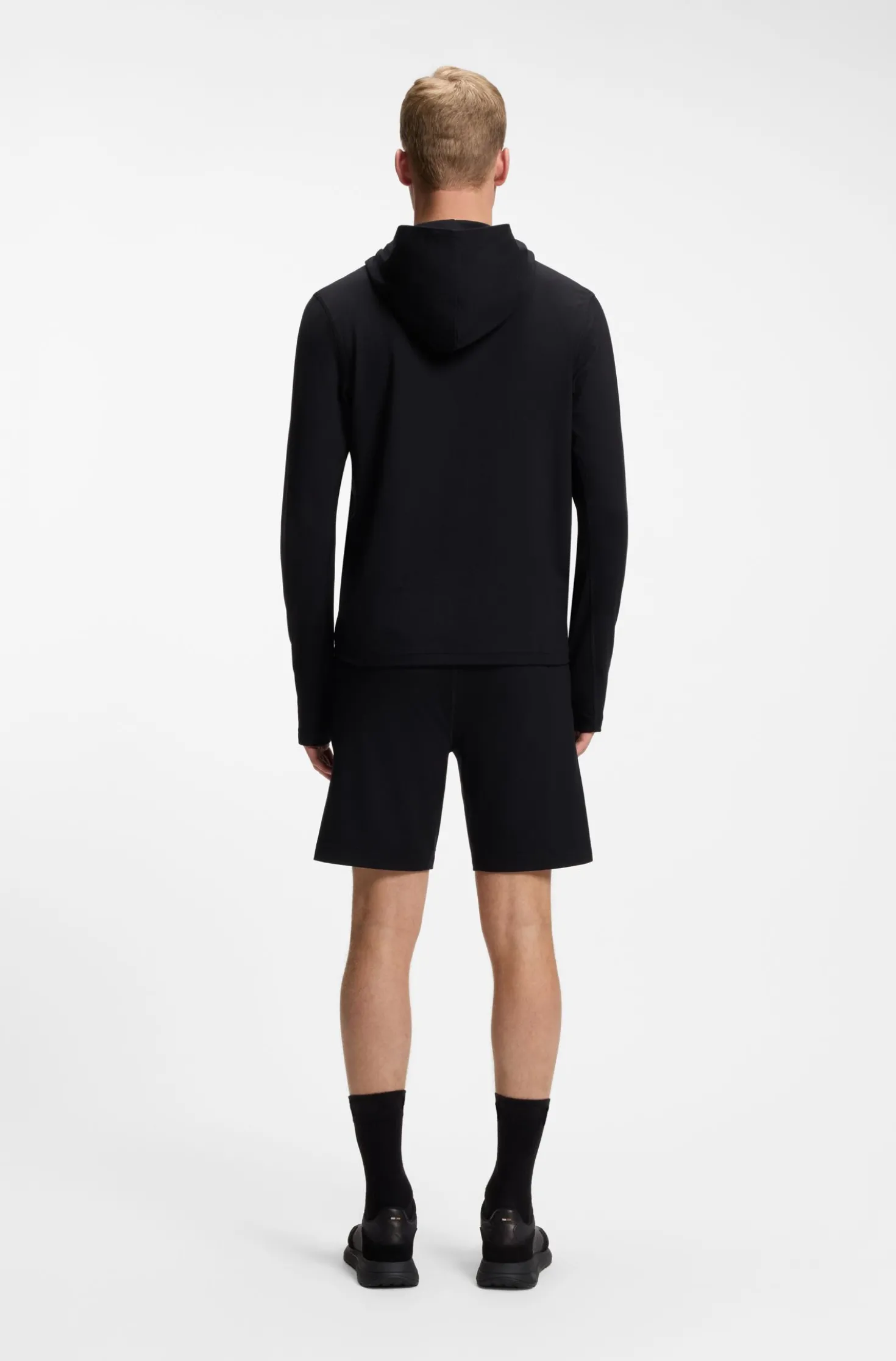 Active Hoodie mit Daumenlöchern und Feuchtigkeitsmanagement