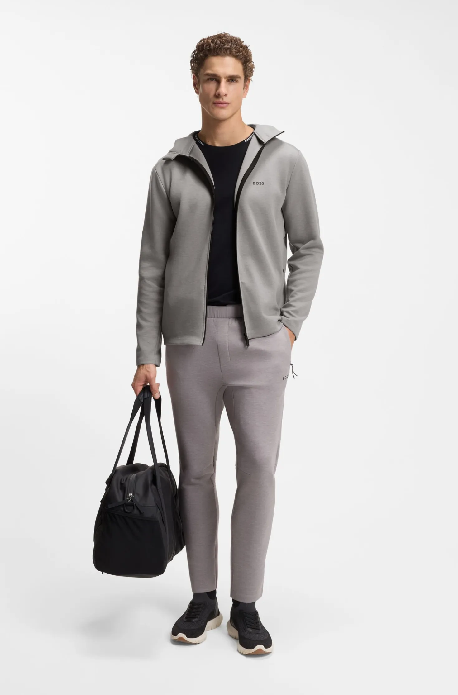 Active Kapuzenjacke mit reflektierenden Details und geruchshemmenden Eigenschaften