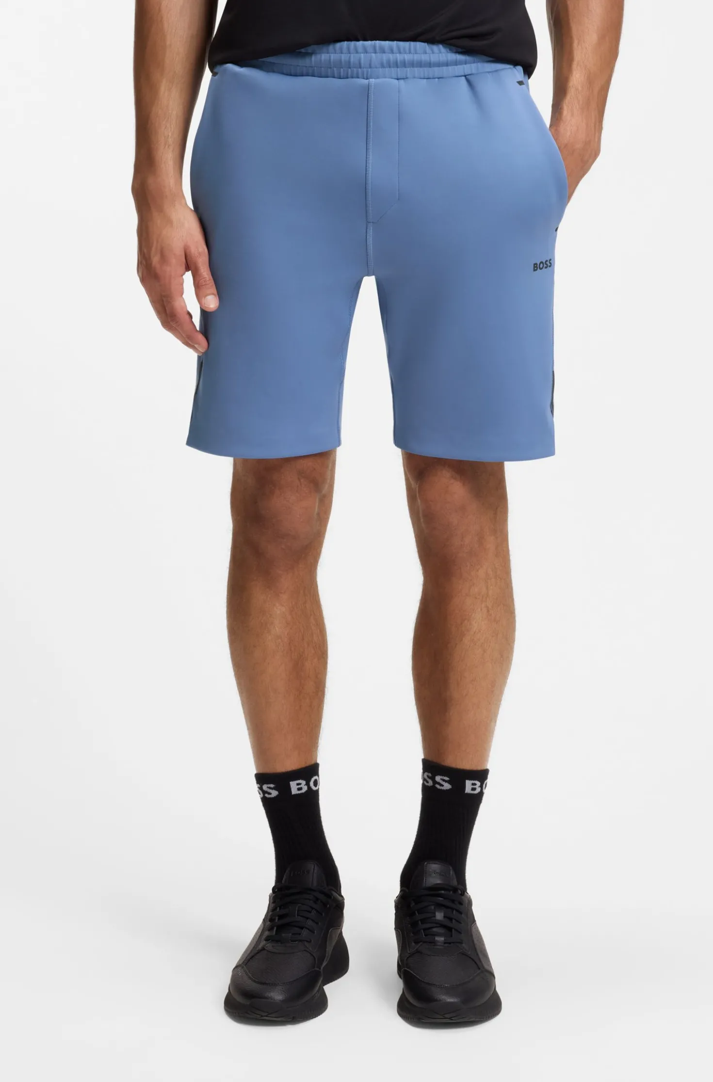 Active Shorts aus schnell trocknendem Gewebe mit reflektierendem Logo