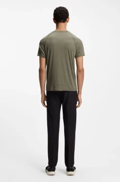 Active Slim-Fit T-Shirt mit feuchtigkeitsregulierendem Finish