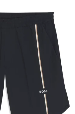 Active Tennis-Shorts aus innovativem NOVA-Gewebe