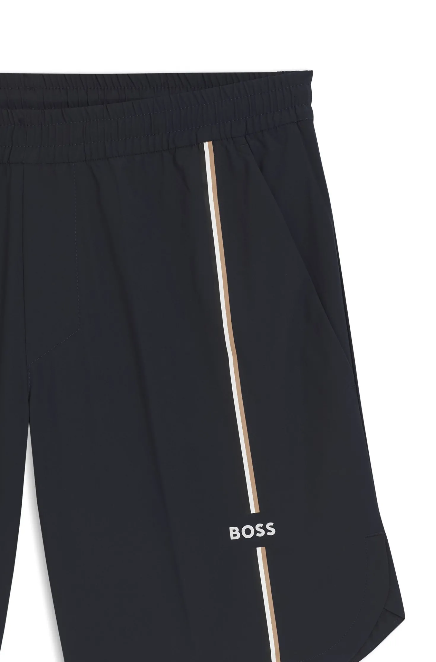 Active Tennis-Shorts aus innovativem NOVA-Gewebe
