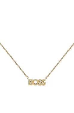 An understated necklace for everyday style