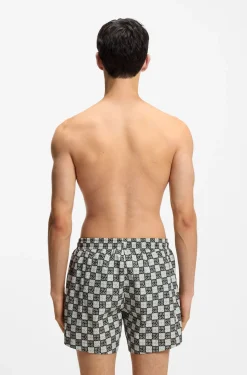 Badeshorts mit Schachbrett-Logos