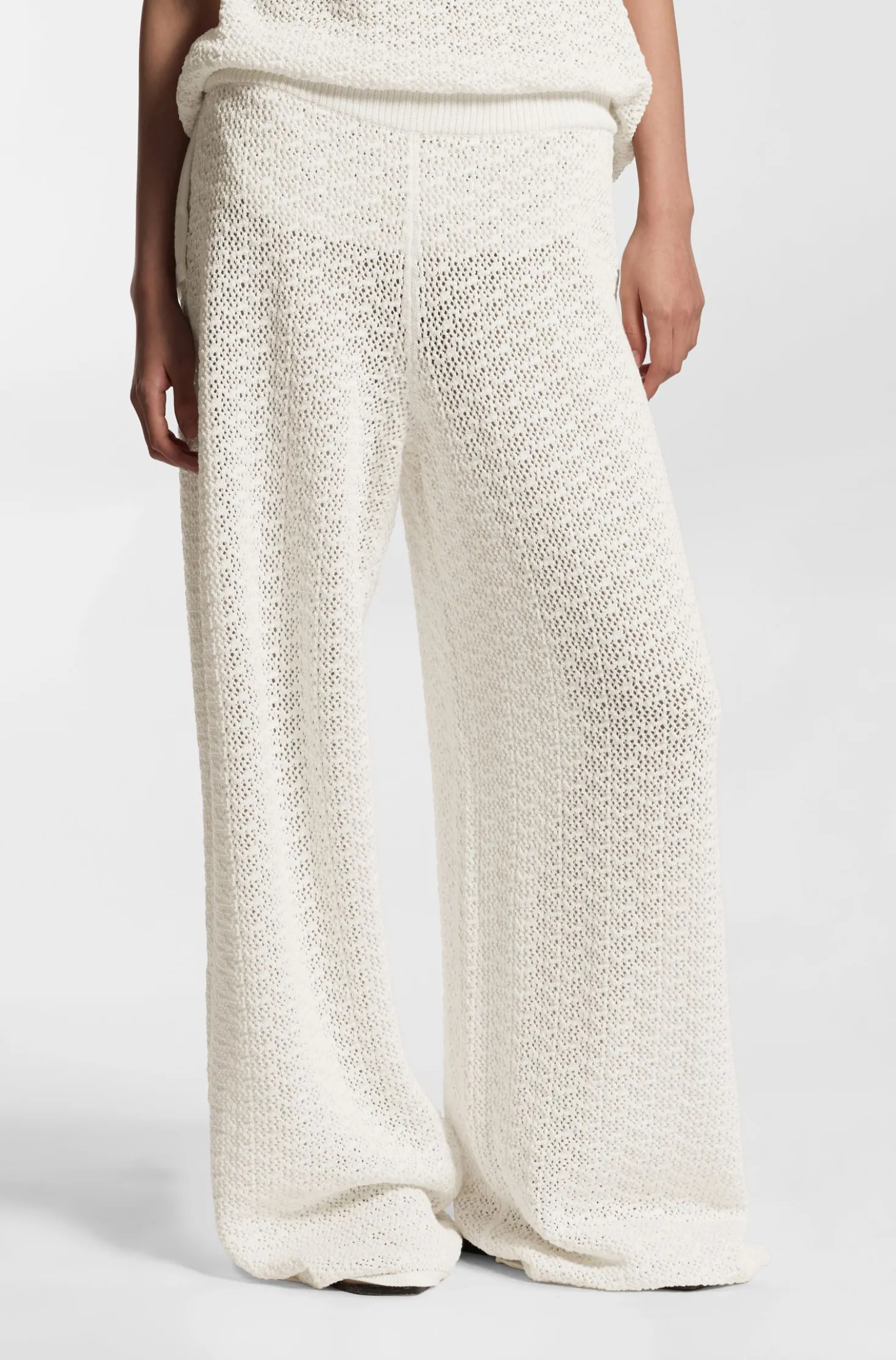 Baumwollhose mit Mikro-Spitzenstruktur