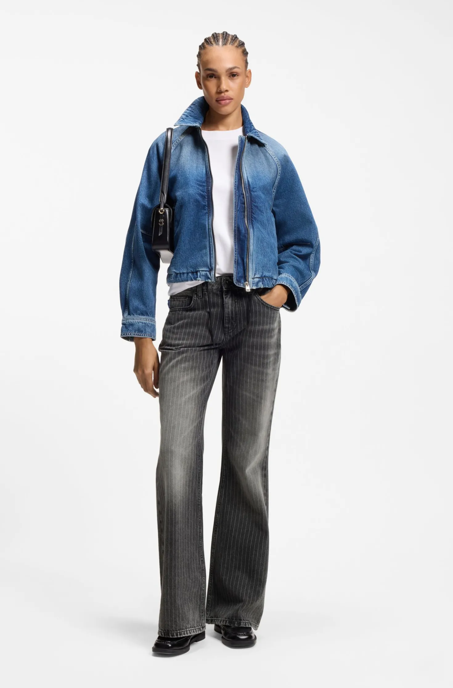 Bootcut-Jeans mit mittlerem Bund aus Baumwollmischung mit feinen Längsstreifen
