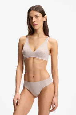 Bralette aus super softer Spitze mit goldener Plakette