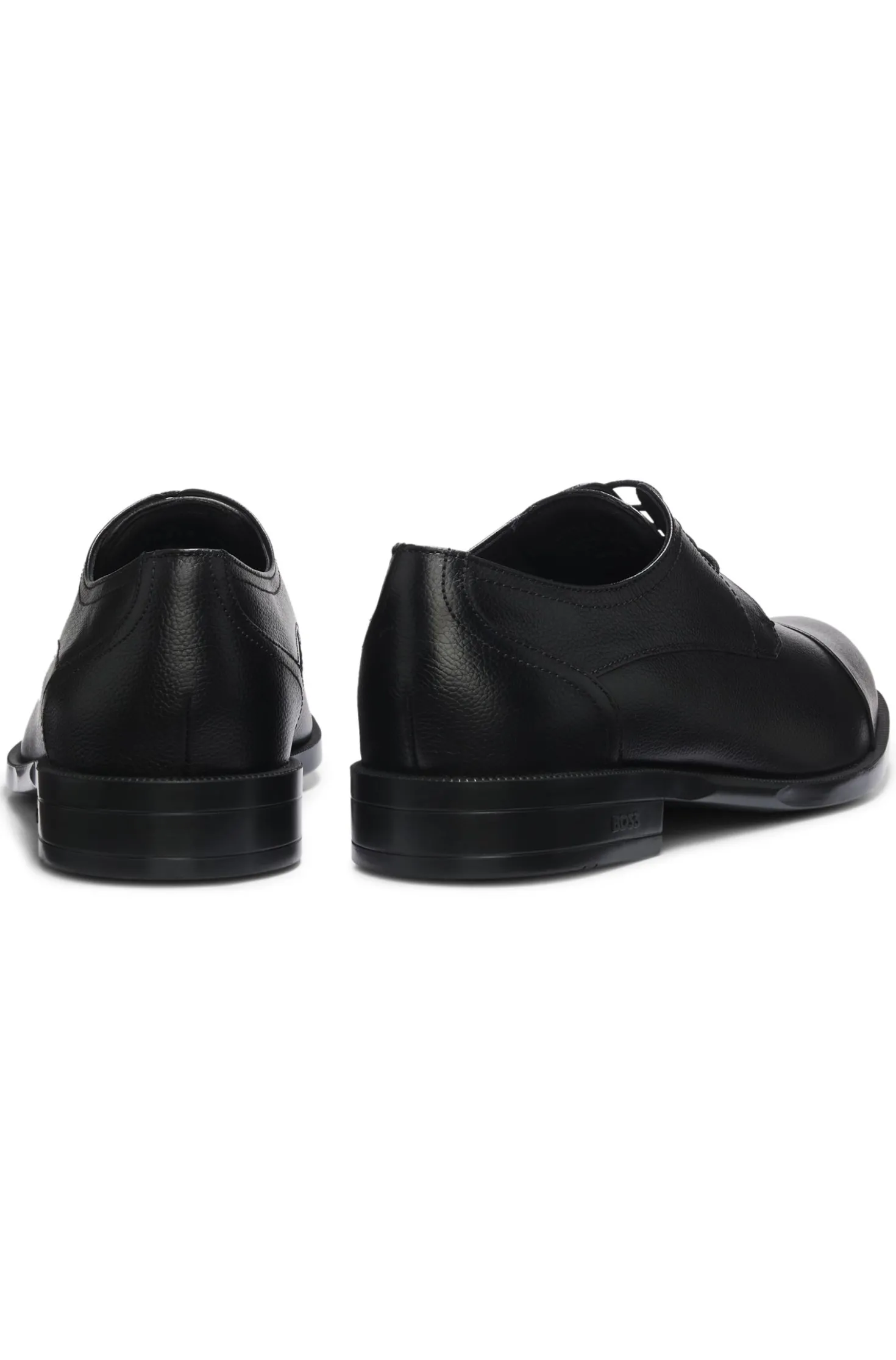 Derbys aus genarbtem Leder mit Zehenkappe