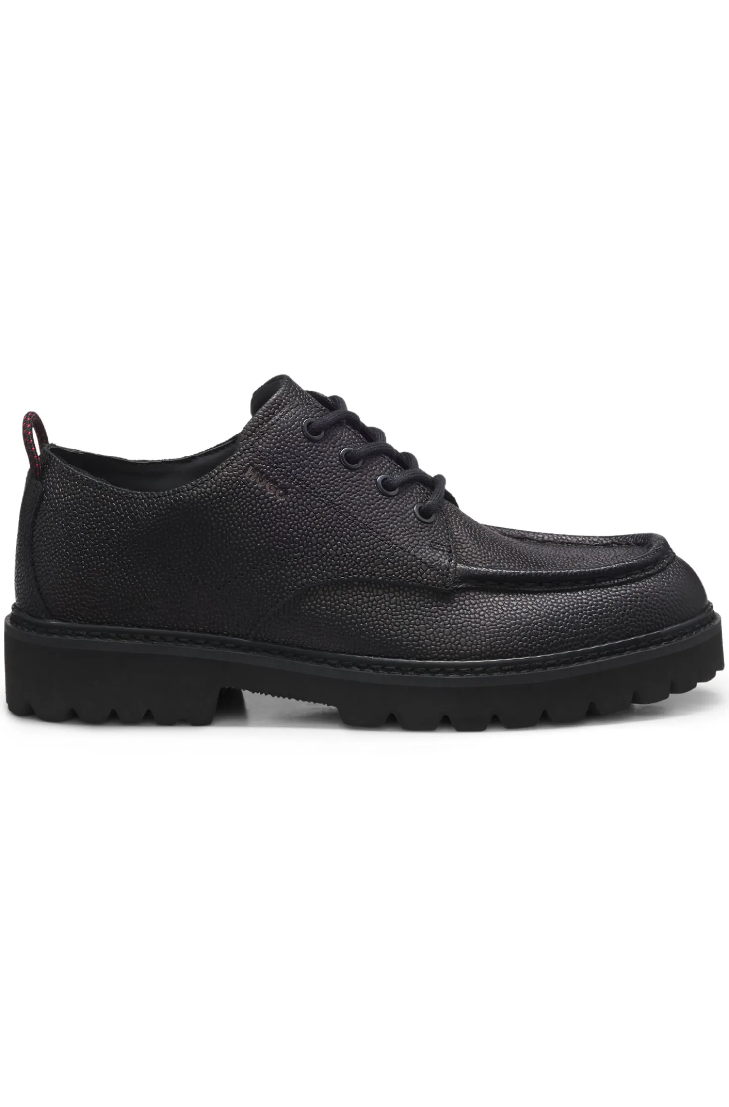 Derbys aus genarbtem Leder mit Profilsohle
