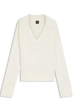 Entspannter Pullover mit offenem Kragen