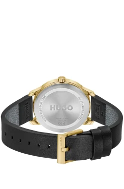 Goldfarbene Uhr mit schwarzem Lederarmband