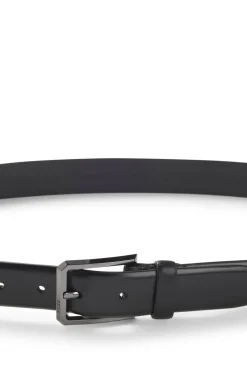 Gürtel aus Glattleder mit gravierter Schließe in Gunmetal-Optik