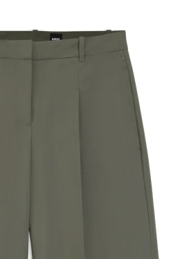 Hose aus italienischer Schurwolle mit weitem Beinverlauf