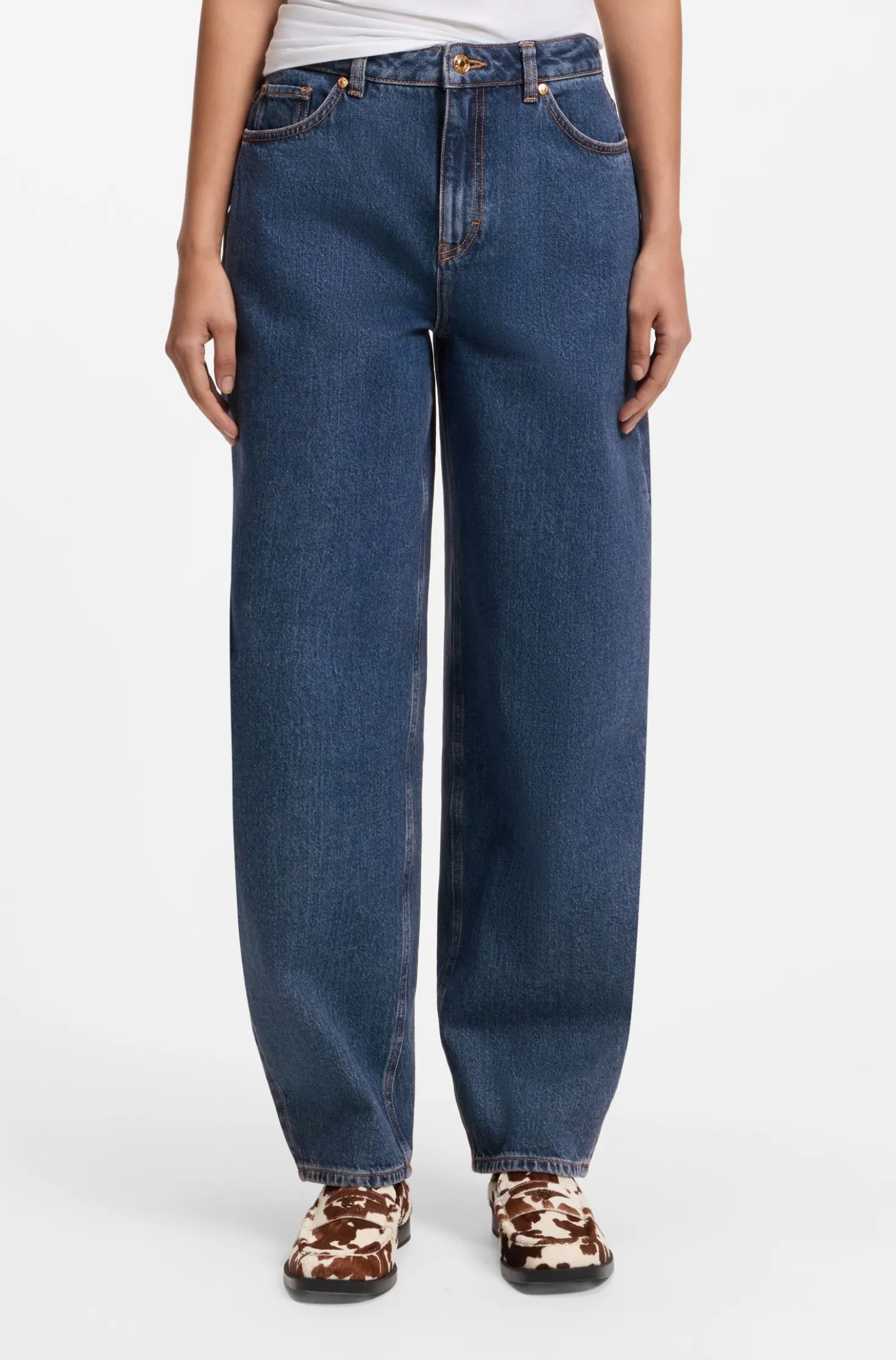 Jeans aus blauem japanischem Denim mit Barrel-Passform