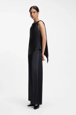 Jumpsuit mit geradem Beinverlauf und gerafftem Pin-Detail