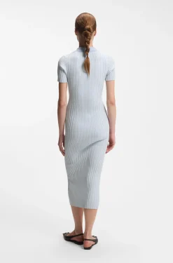 Kleid aus Vanisé-Rippstrick mit Stack-Logo