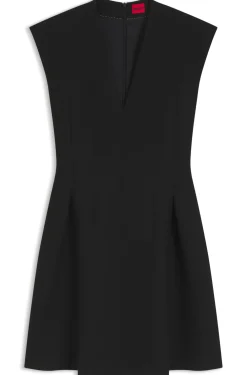 Kleid mit Cap-Ärmeln und Plissee-Details
