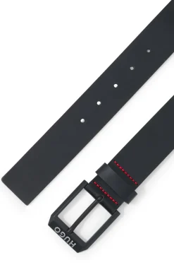 Ledergürtel mit mattschwarzer Logo-Schließe