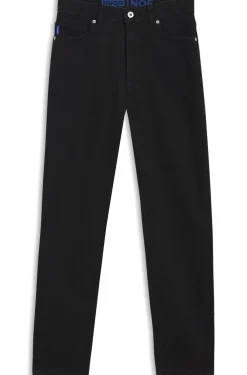 Mom-Jeans aus schwarzem Stretch-Denim