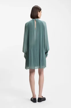 Plissee-Kleid mit transparenten Ärmeln