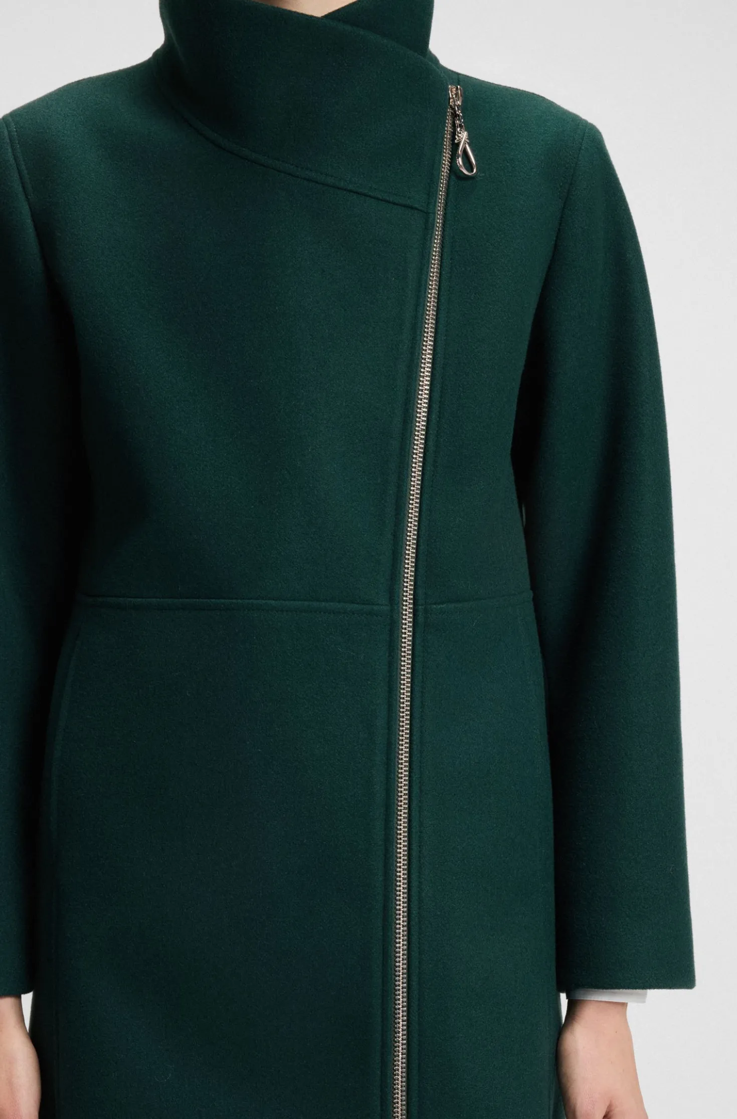 Regular-Fit Mantel mit asymmetrischem Reißverschluss