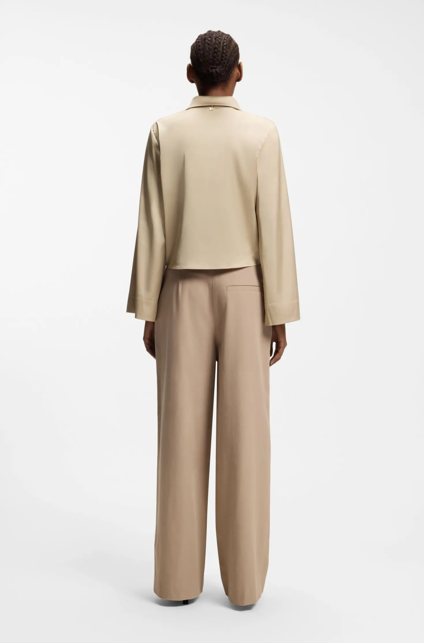 Relaxed-Fit Bluse aus Stretch-Satin mit Krawatten-Detail