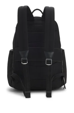 Rucksack mit mehreren Fächern und Lederbesätzen
