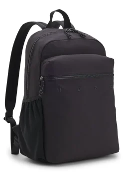 Rucksack mit weit gesetztem Logo-Detail