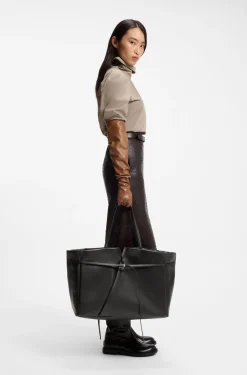 Runway BOSS Revers Tote Bag aus Leder