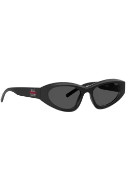 Schwarze HUGO x Bella Poarch Sonnenbrille mit speziellem Branding