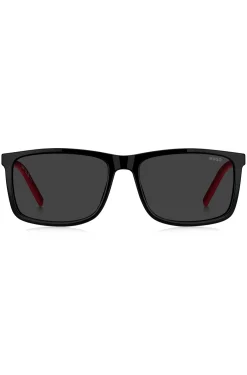 Schwarze Sonnenbrille mit zweifarbigen Bügeln