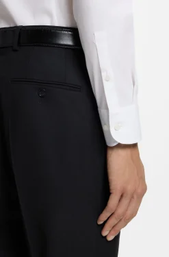 Slim-Fit Hemd aus elastischer Baumwoll-Popeline mit bügelleichtem Finish