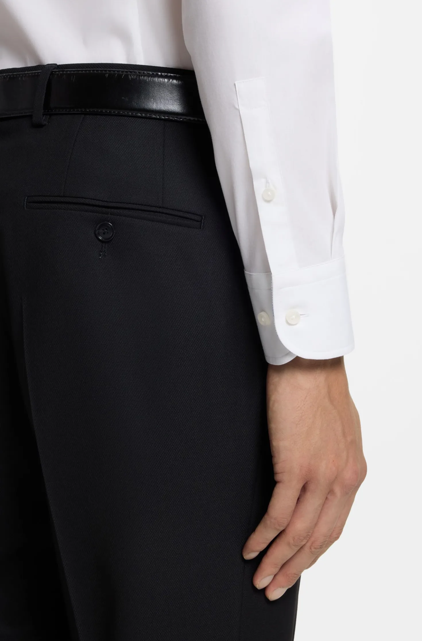 Slim-Fit Hemd aus elastischer Baumwoll-Popeline mit bügelleichtem Finish