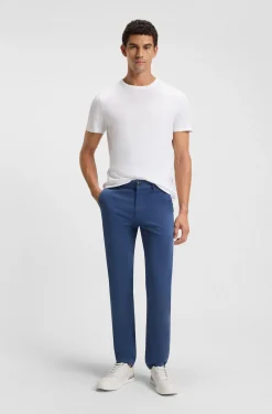 Slim-Fit Hose aus überfärbtem elastischem Satin