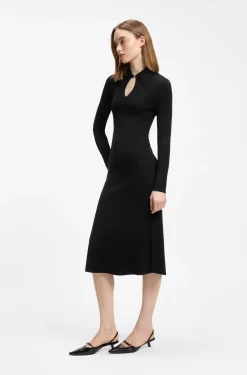 Slim-Fit Midikleid mit Polokragen und Schlüsselloch-Ausschnitt