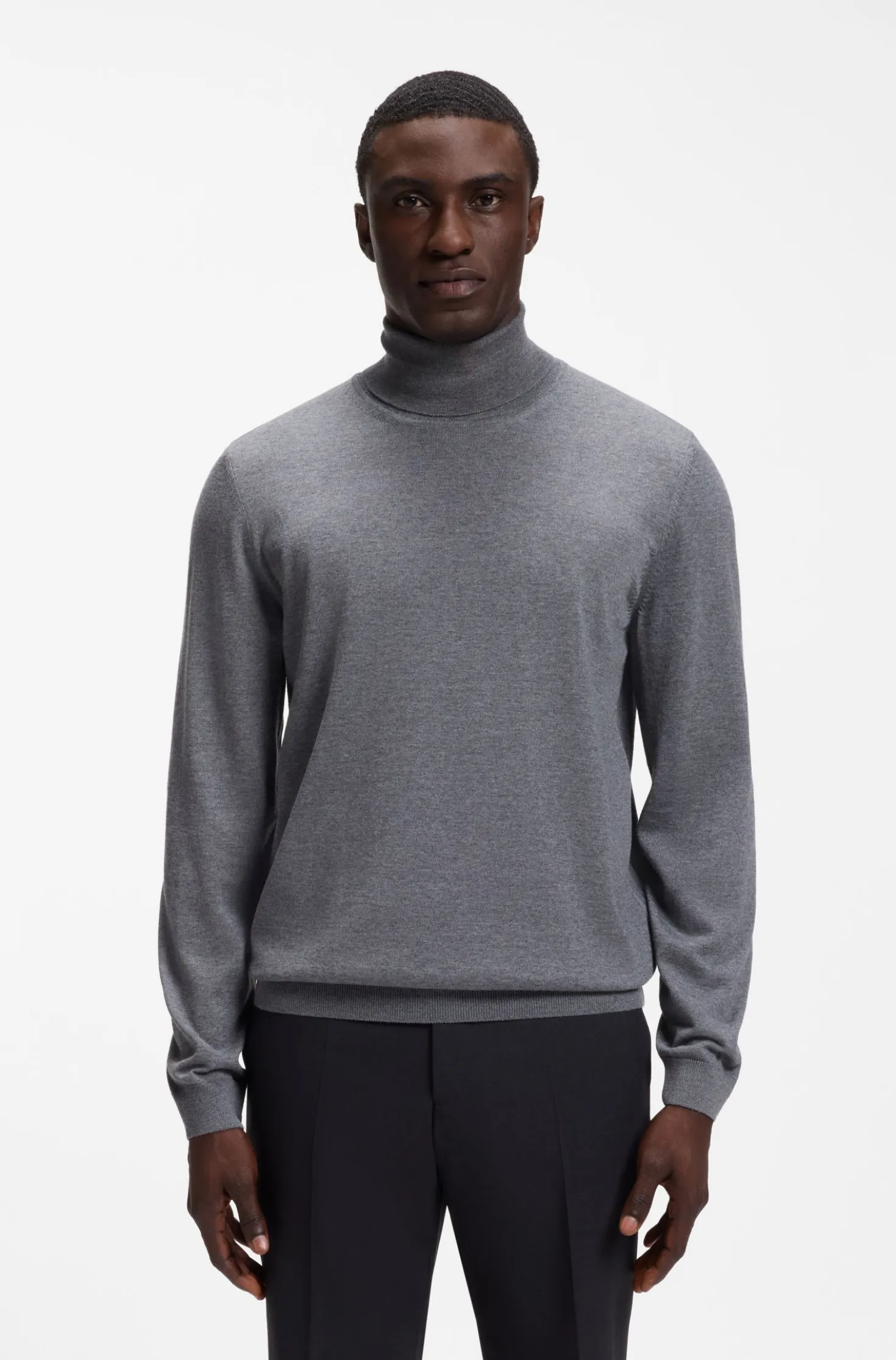 Slim-Fit Rollkragenpullover aus extrafeiner Merinowolle
