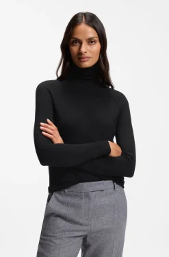 Slim-Fit Rollkragenpullover aus extrafeiner Merinowolle