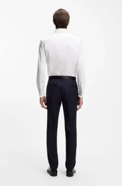 Slim-Fit Smokinghemd aus bügelleichter Stretch-Baumwolle