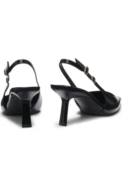 Slingbacks aus Brush-Off-Leder