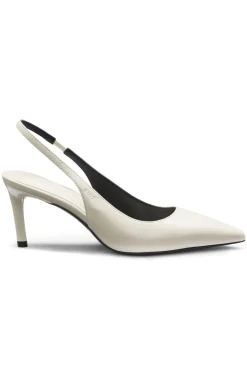 Slingbacks aus Lackleder