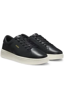 Sneakers aus Nappaleder mit goldfarbenem Logo