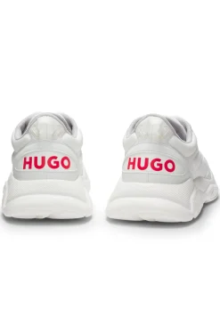 Sneakers in Canvas-Optik mit Logo an der Ferse