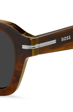 Sonnenbrille aus gemustertem Acetat mit silberfarbenen Details