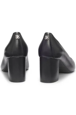 Spitze Pumps aus Nappaleder mit grobem Absatz