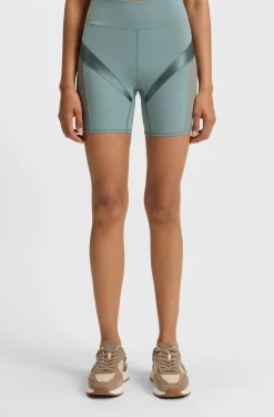 Sportive Cycling-Shorts mit hohem Bund und Mesh-Einsätzen