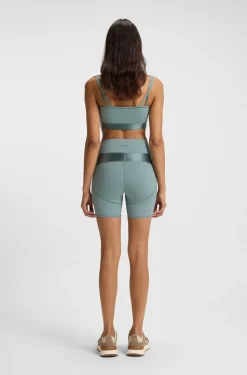 Sportive Cycling-Shorts mit hohem Bund und Mesh-Einsätzen