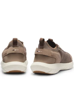 Sporty slip-on trainers with suede details