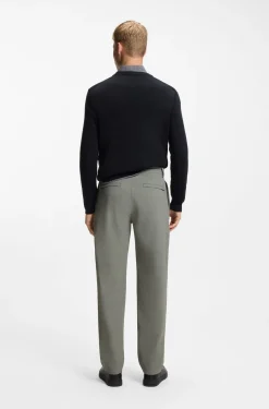Straight-Tapered-Fit Chino aus Stretch-Gewebe