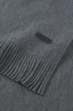 Strickschal aus Schurwolle mit Logo-Detail