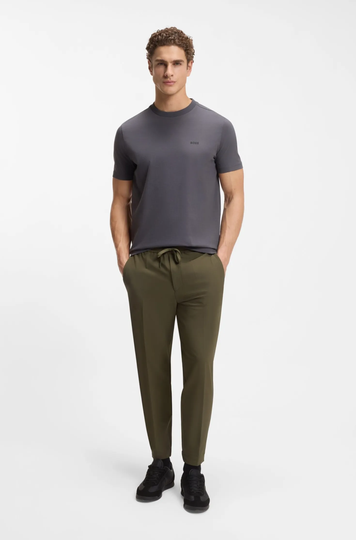 Tapered-Fit Hose aus wasserabweisendem Stretch-Gewebe